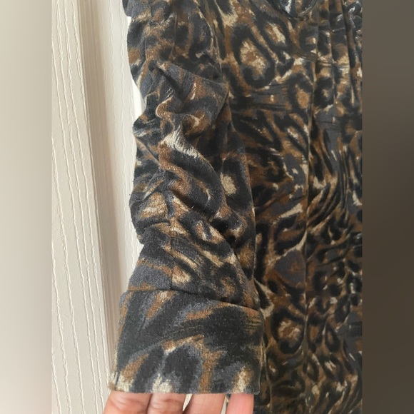 Short sleeve mock turtleneck - Picture 2 of 3